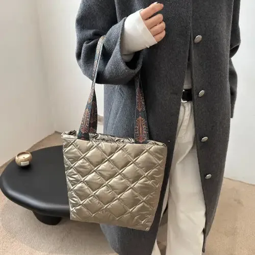 Chic Strap Quilted Handbag with Stylish Leather Printed Strap