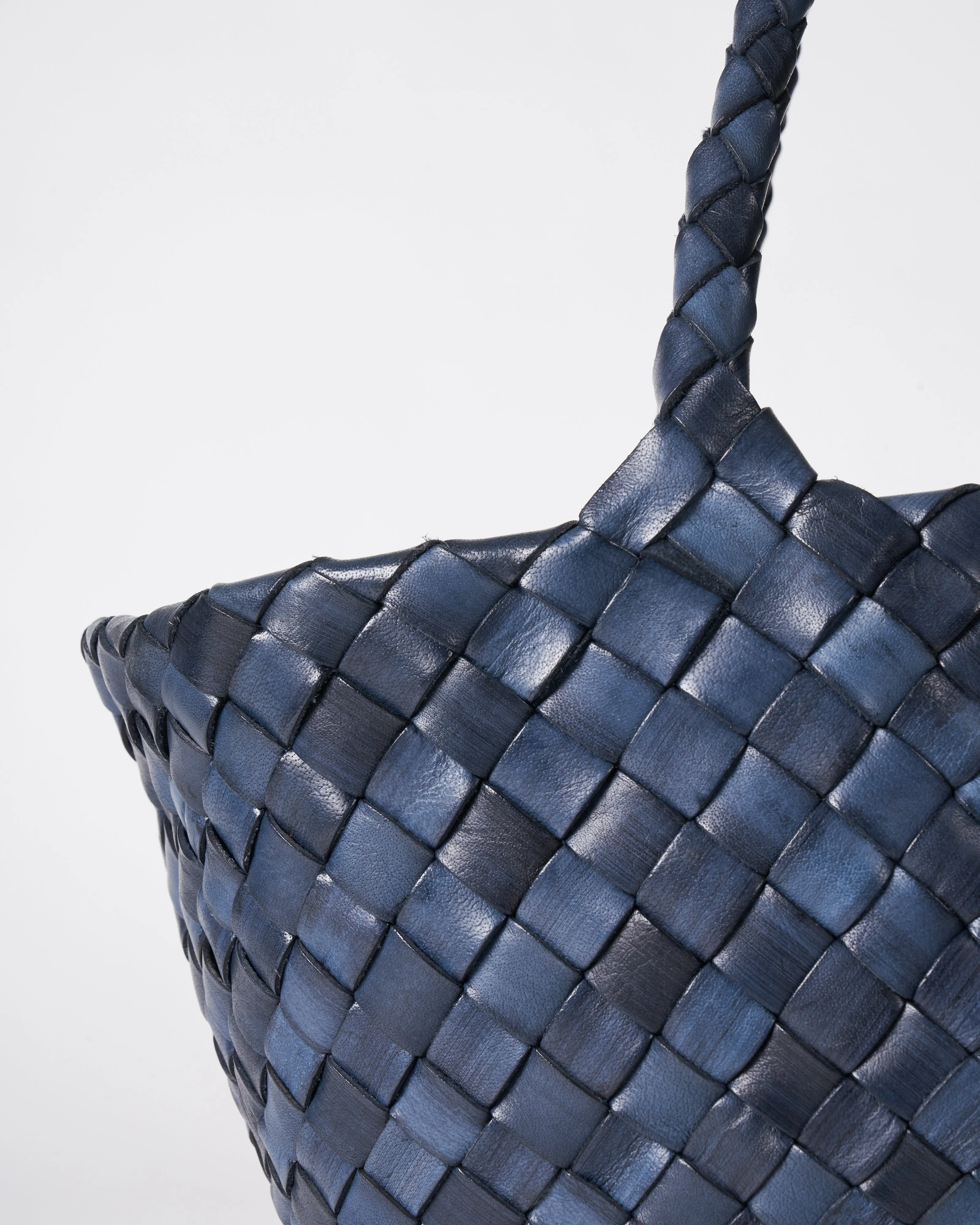 egola - marine leather
