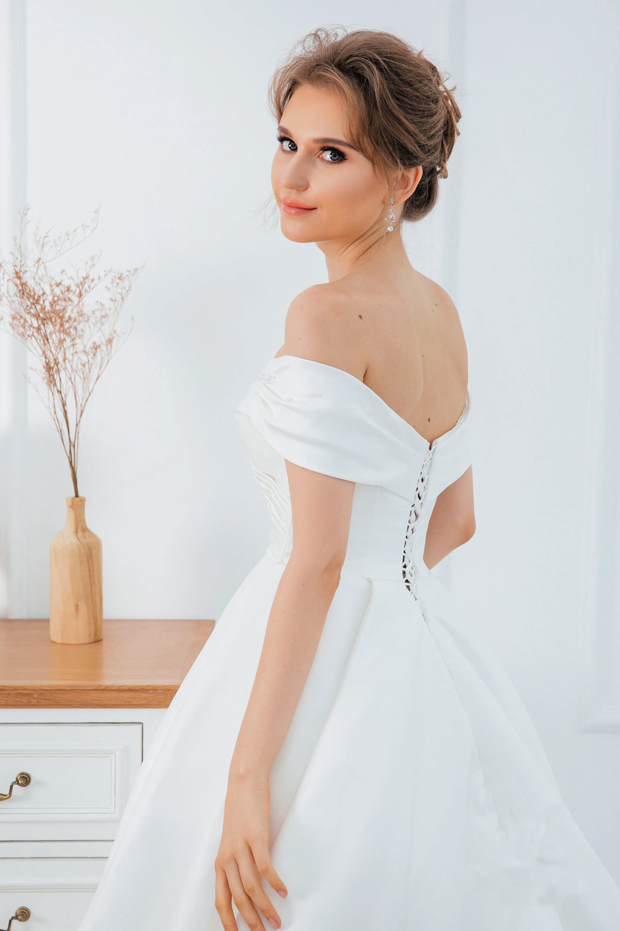 HALI Handmade Satin Crystal Beading Wedding Dress