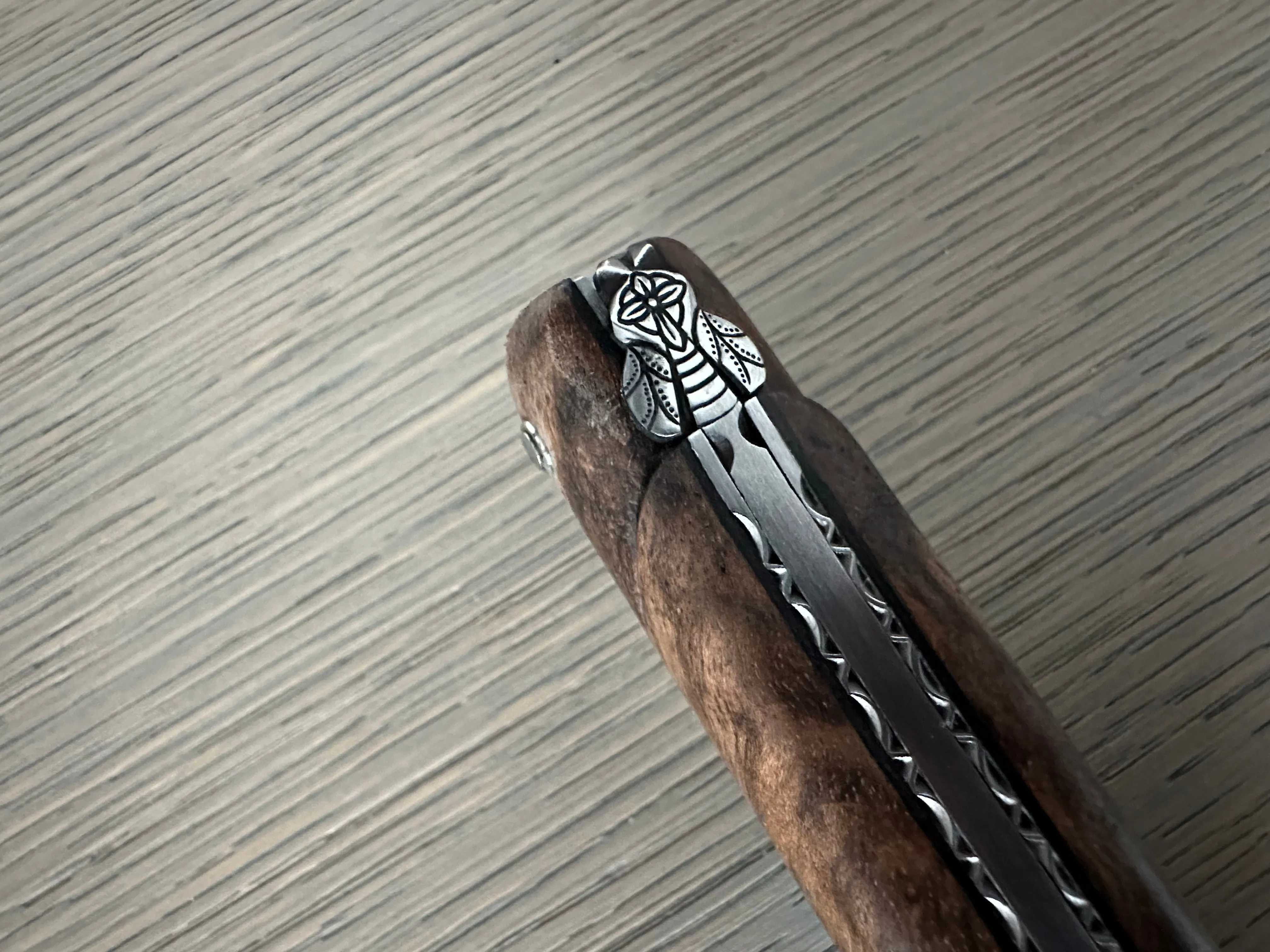 Laguiole en Aubrac Luxury Spring And Handcarved Plates Multipurpose Knife, Limited Edition Handcrafted Special Bee With Walnut Wood Handle, 4.75- Inches