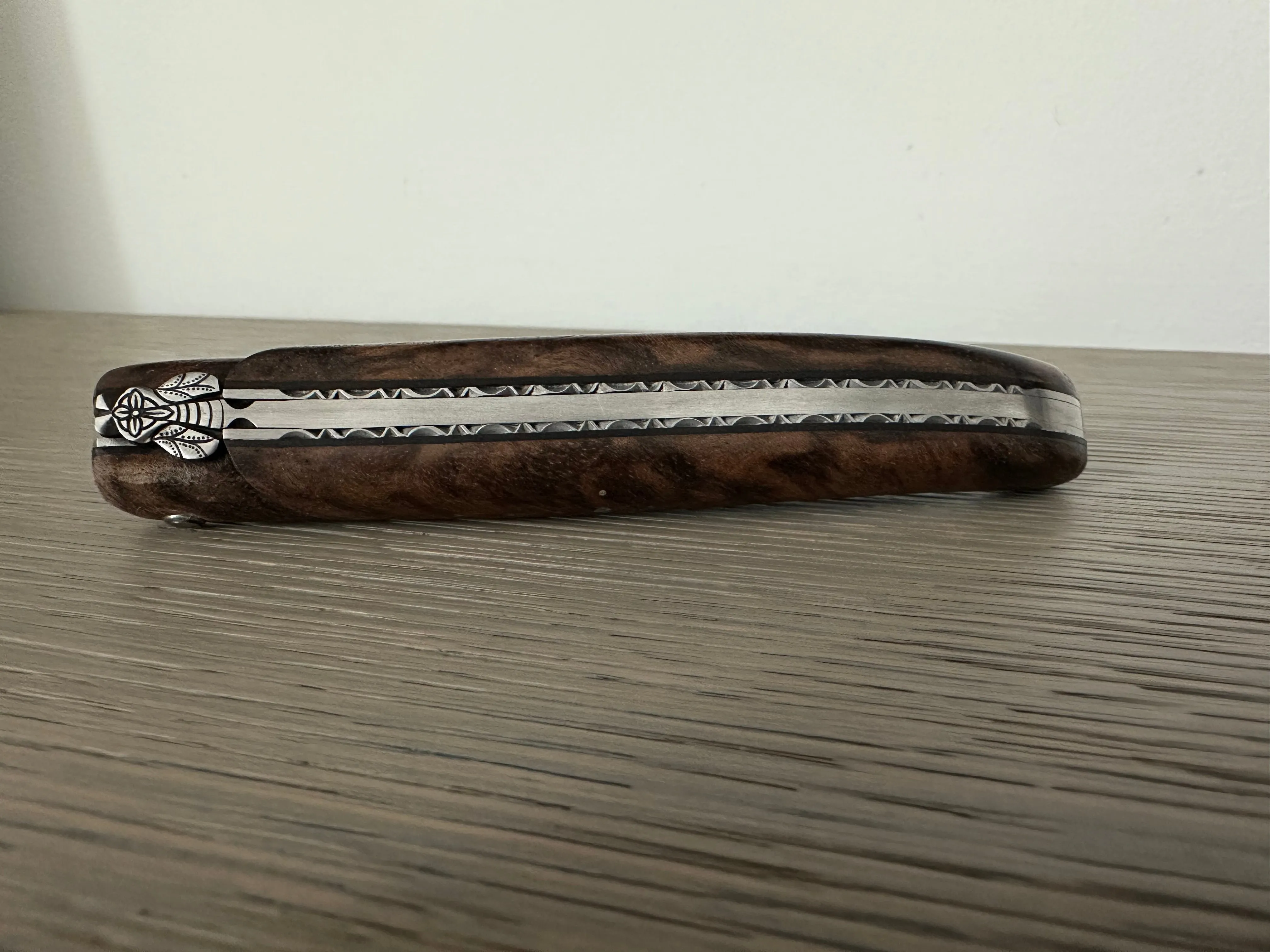 Laguiole en Aubrac Luxury Spring And Handcarved Plates Multipurpose Knife, Limited Edition Handcrafted Special Bee With Walnut Wood Handle, 4.75- Inches