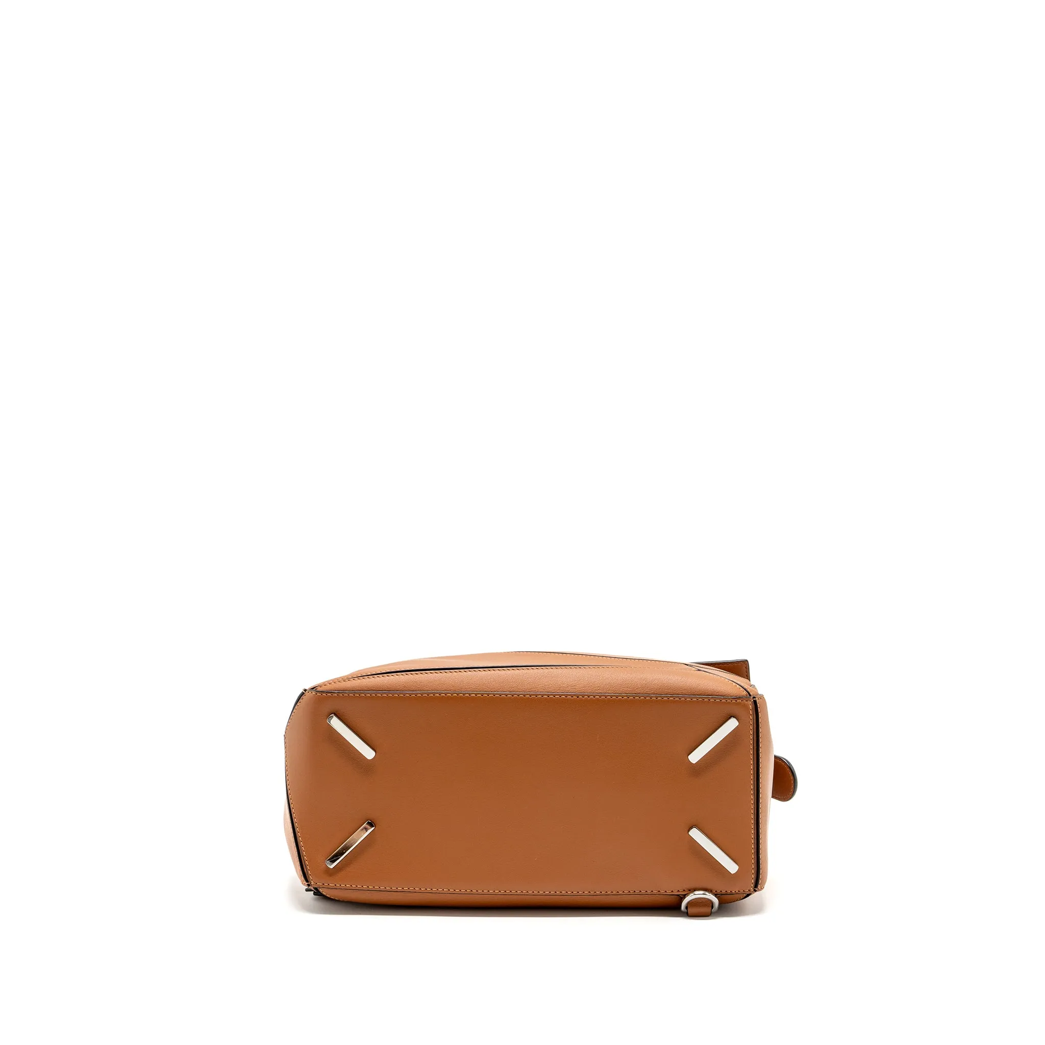 Loewe Puzzle Bag in Classic Calfskin Tan SHW