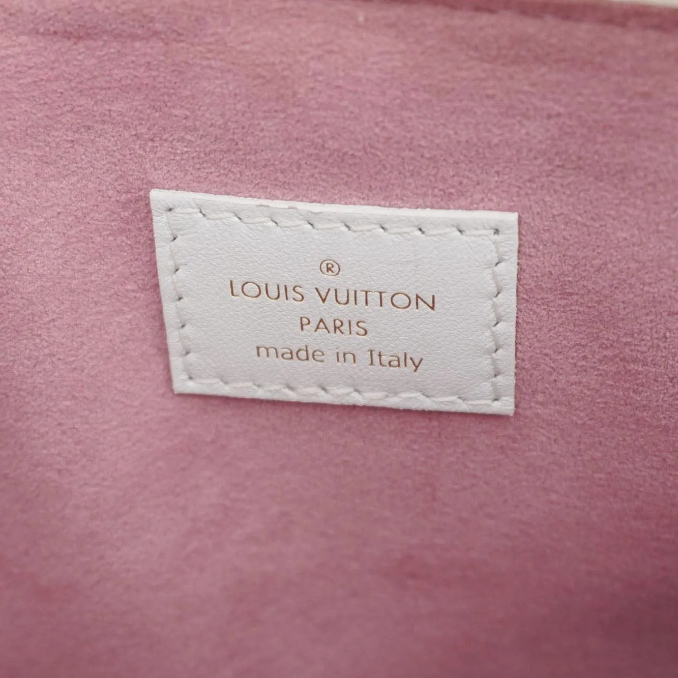 LOUIS VUITTON Coussin PM Monogram Flower Embossed Leather Shoulder Bag Multicolor