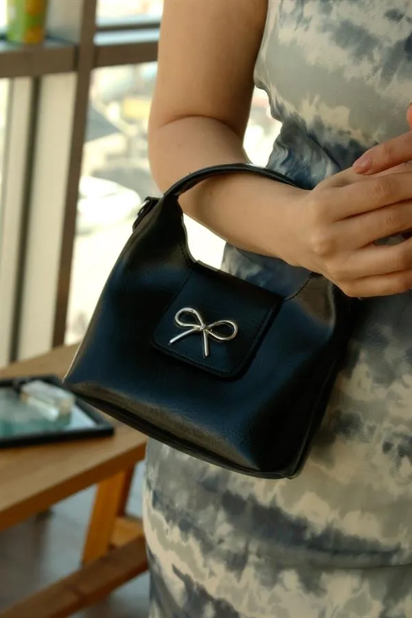 <tc>Sac à main pour femme Ribbon Noir.

</tc>