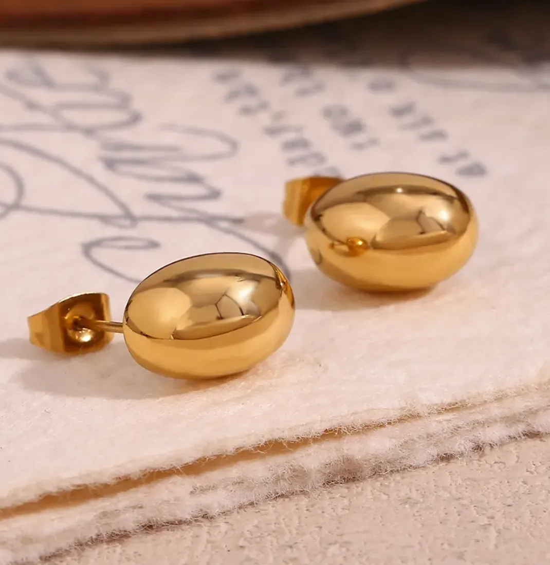 Minimalist Hollow Stud Earring