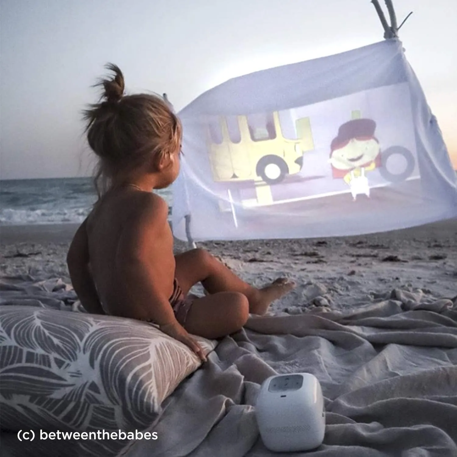 NEW CINEMOOD Portable Movie Theater - Includes Educational Disney Content, Streams Netflix, Videos and YouTube - Anytime, Anyplace - Includes Box, No Manual - Retails $299 