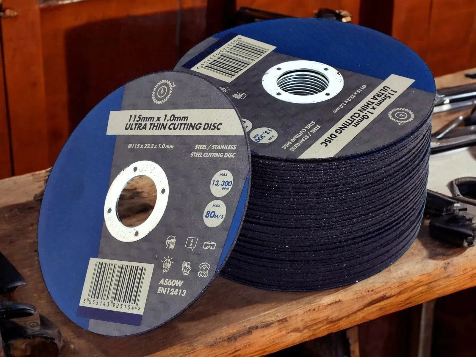 Pack of 50 Ultra Thin Cutting Discs for Steel and Stainless Steel | 1 x 115 x 22.2mm | Includes Storage Tin