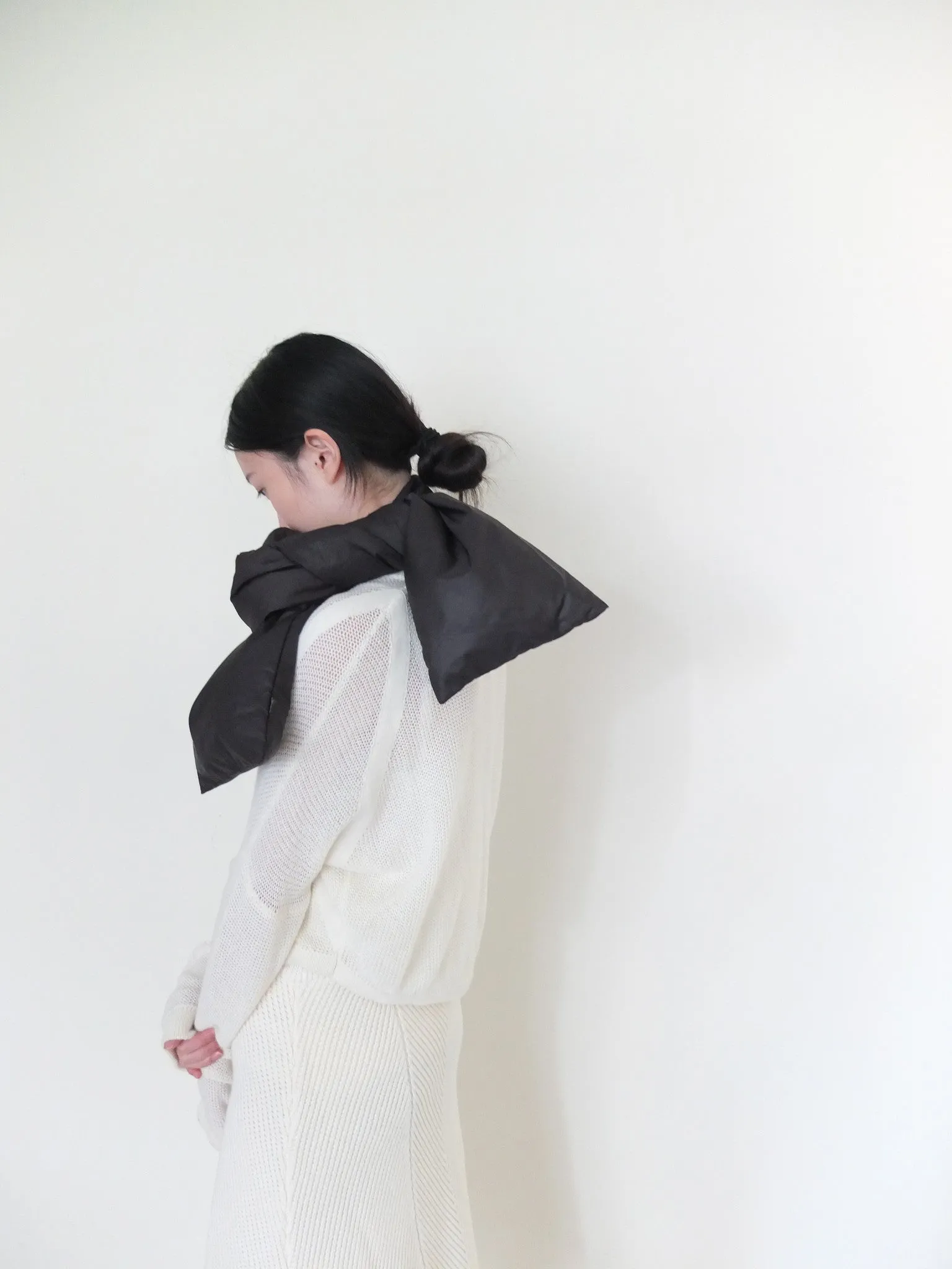 PLUME SCARF