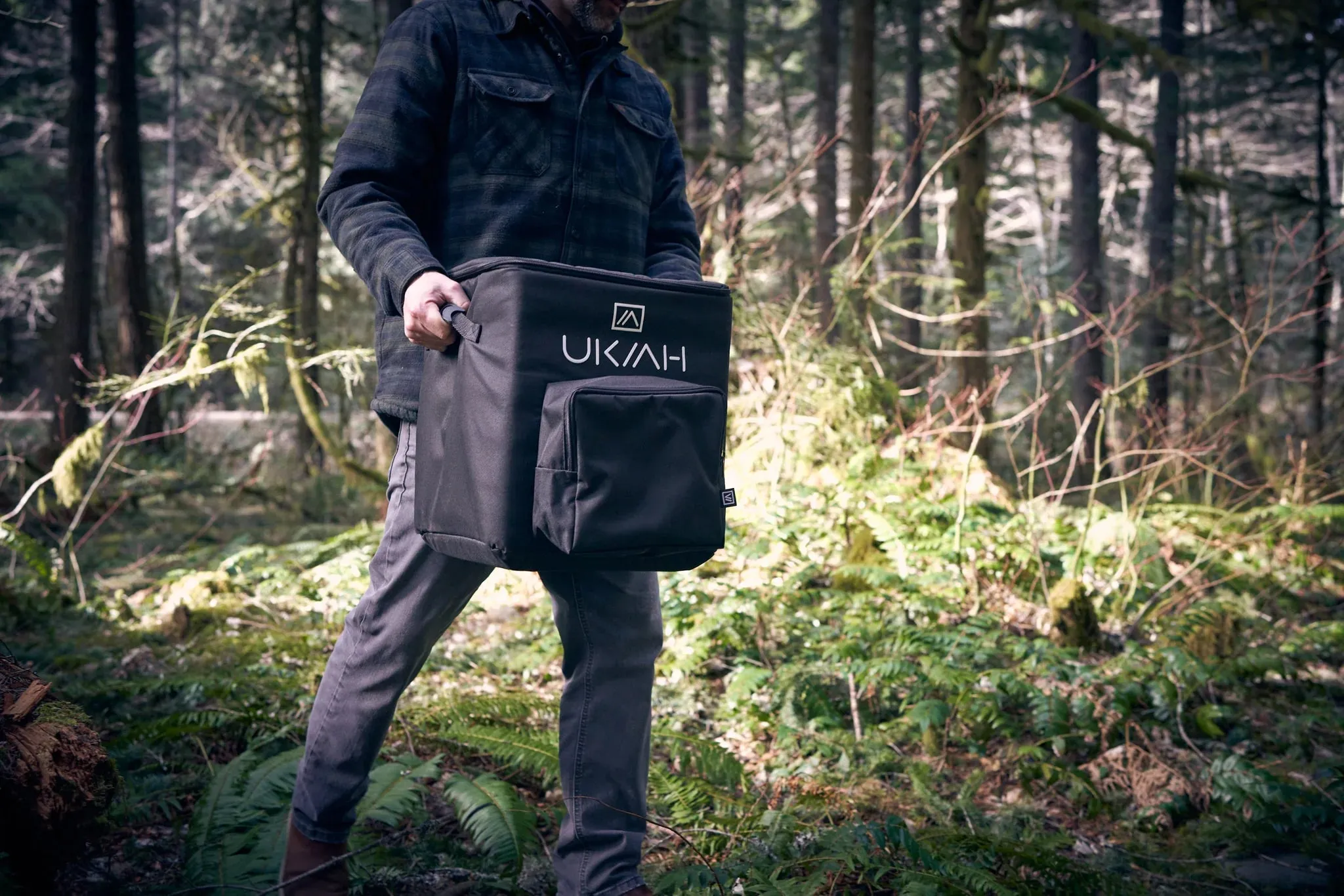 Qube Carry Bag (oepn box)