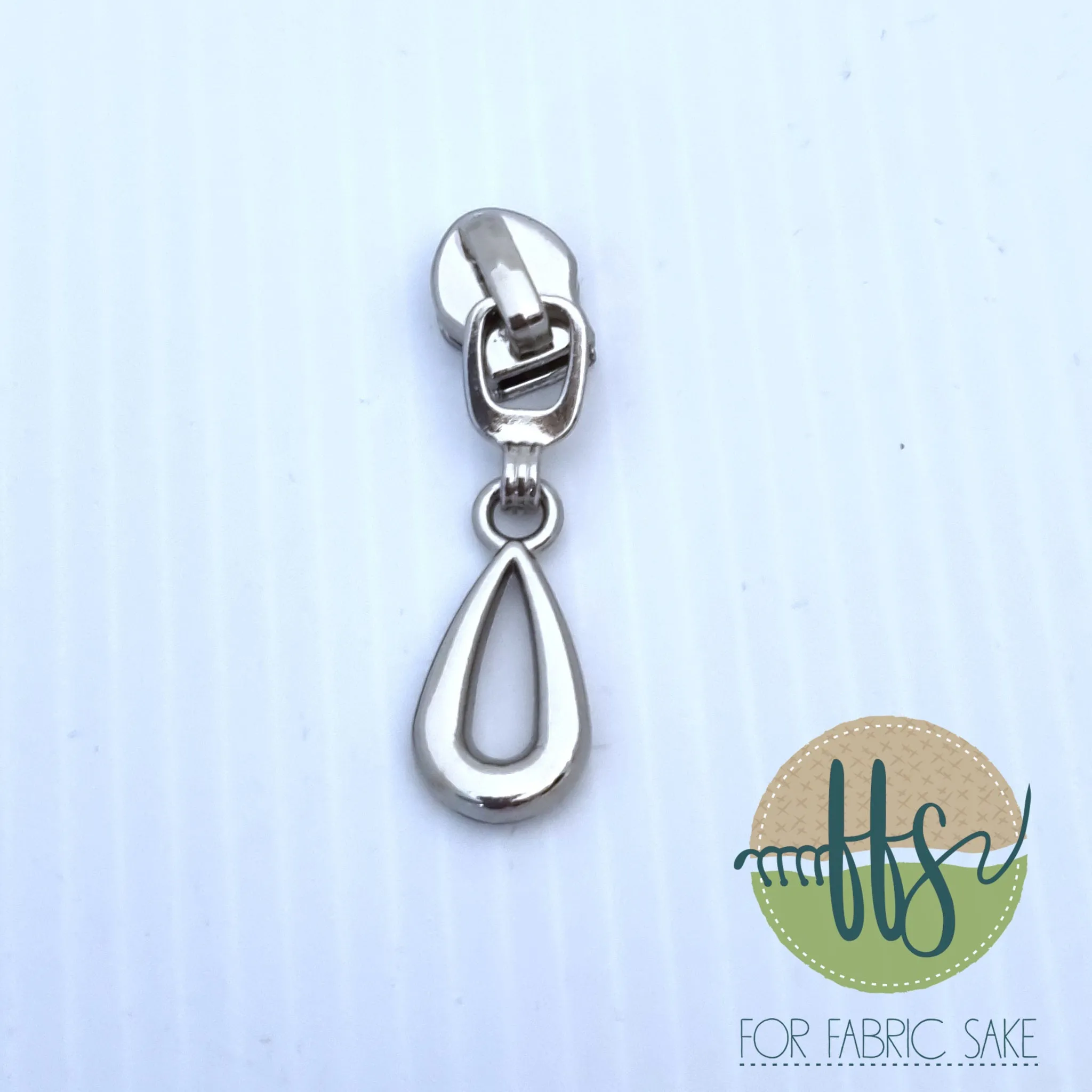 Raindrop Zipper Pull