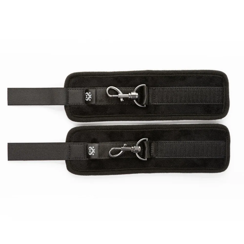 SEI MIO Sensually Secure Padded Restrain