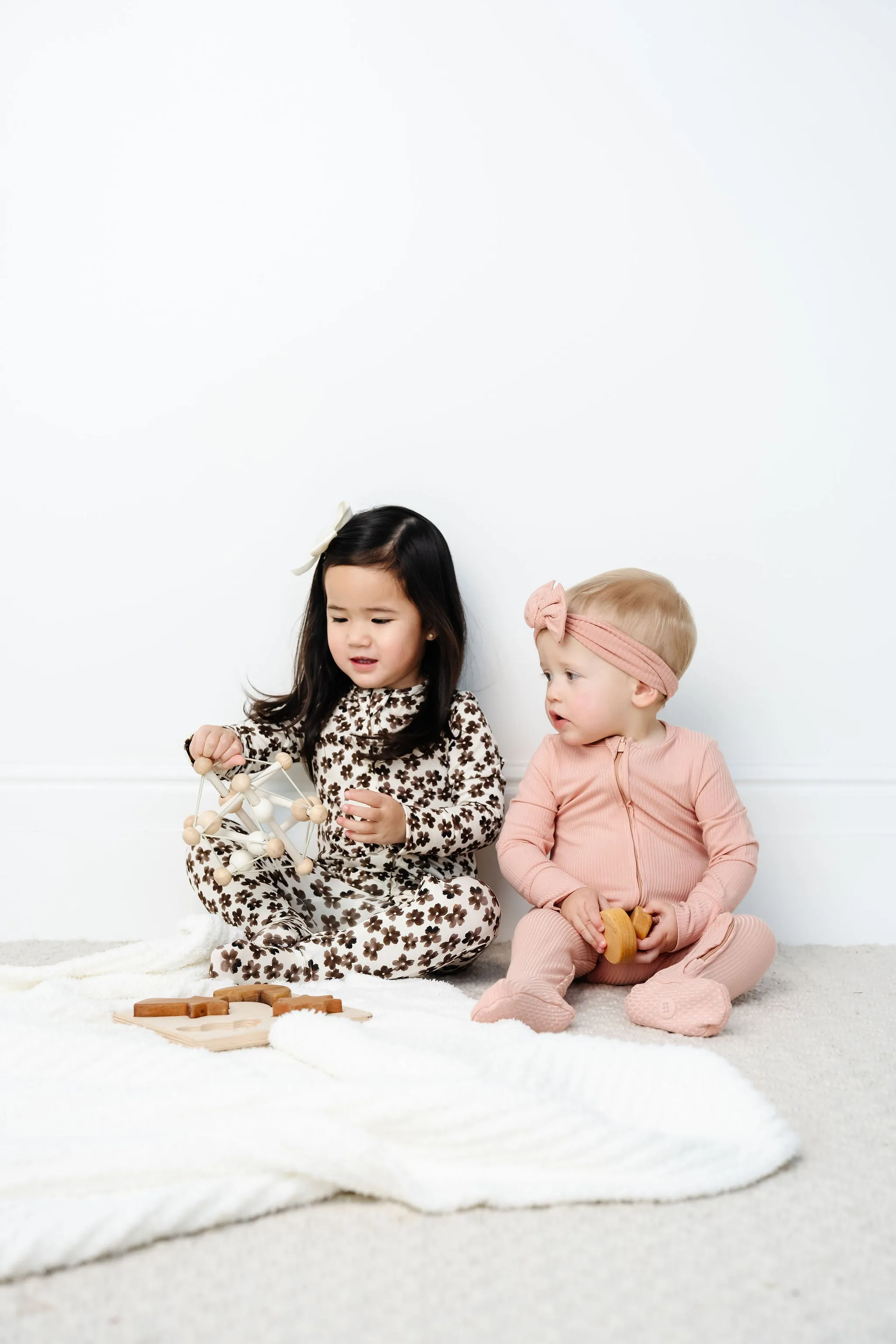 Sloane Zipper Footies