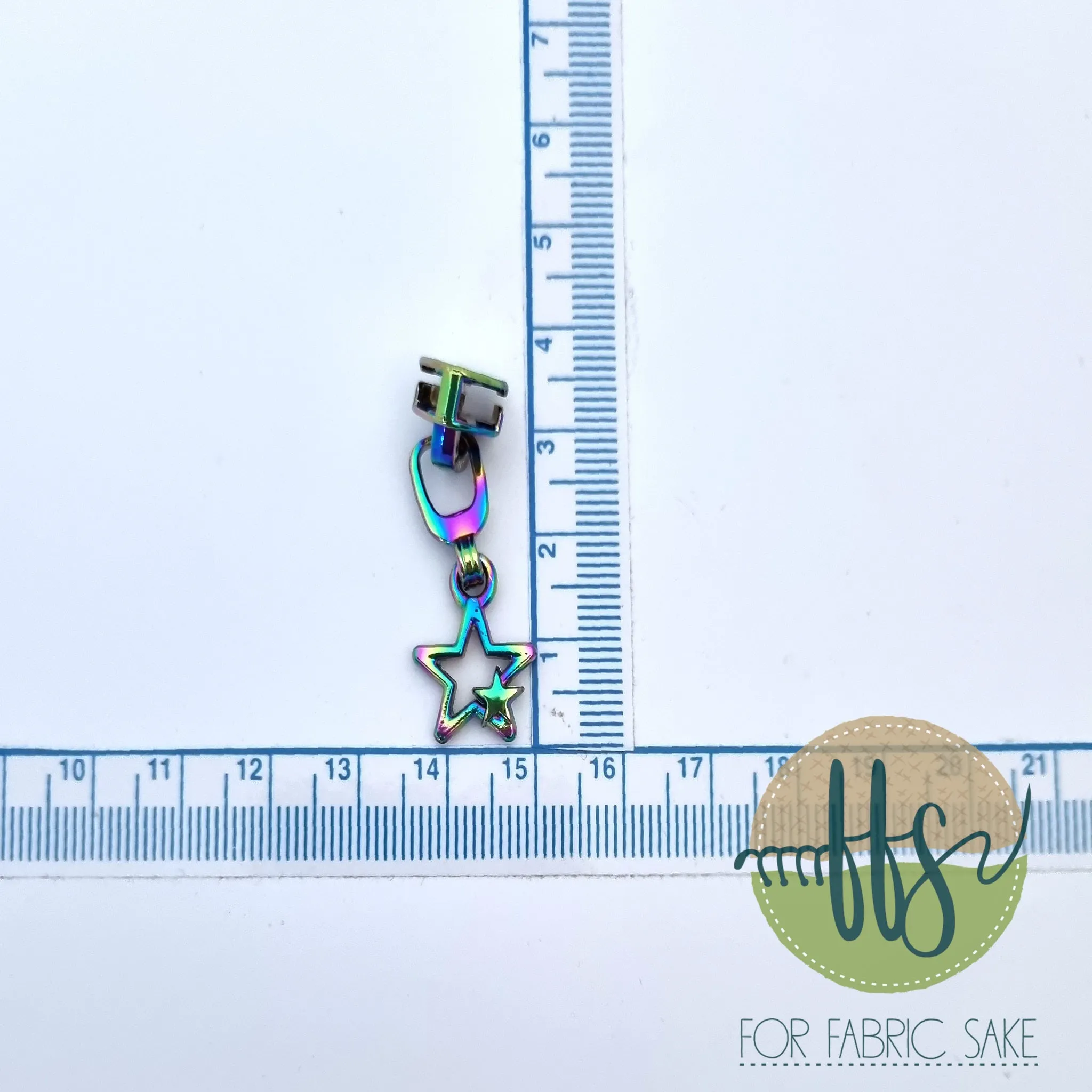 Star Zipper pull