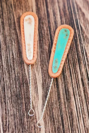 Turquoise & White Oval Hat Pick