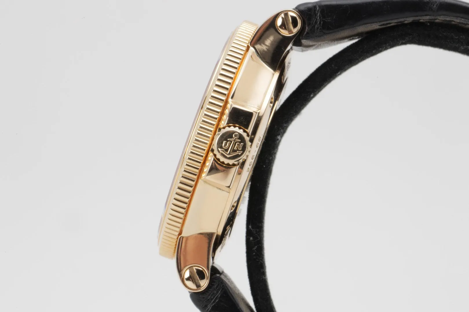 Ulysse Nardin Maxi Marine 266-66 18k Rose Gold 41mm Watch