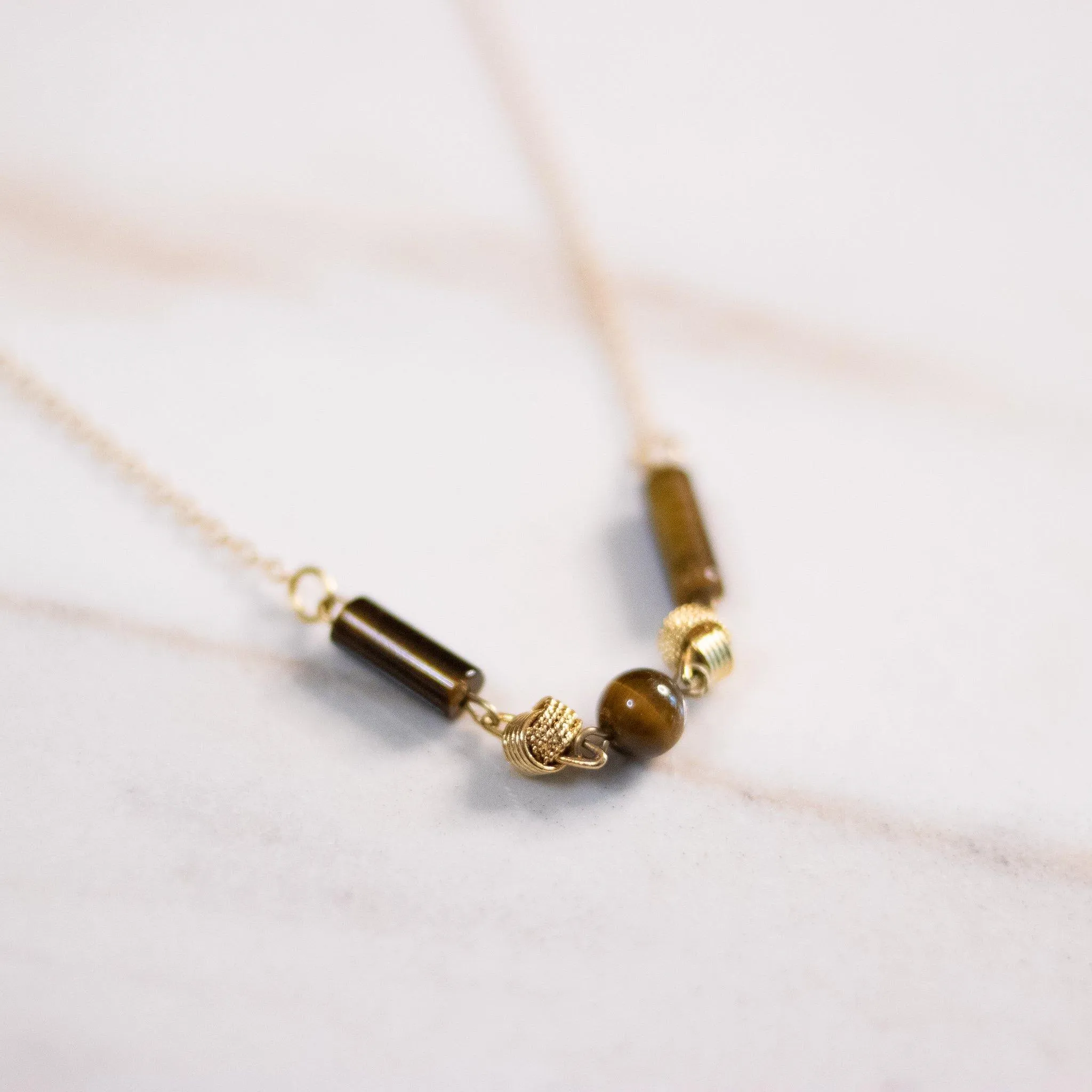 Vintage 1970s Tigers Eye Minimalist Necklace